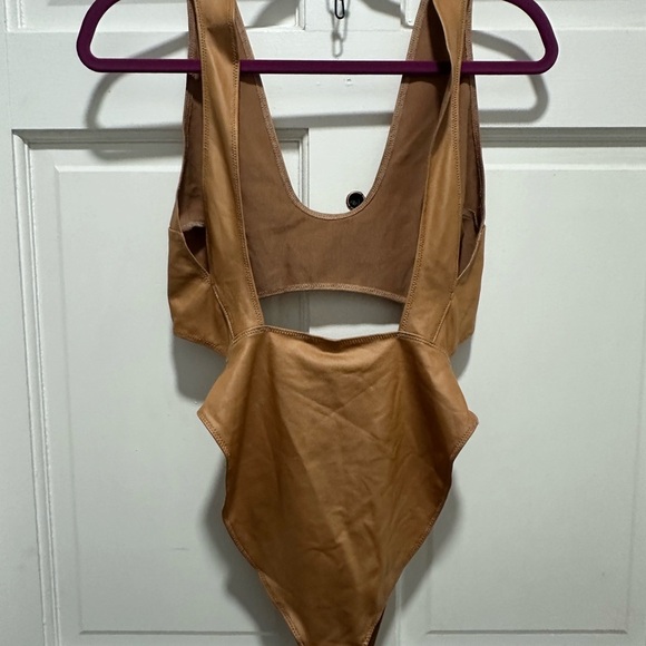SKIMS Wet Jersey Cutout Bodysuit NWT Size XL - Picture 4 of 4